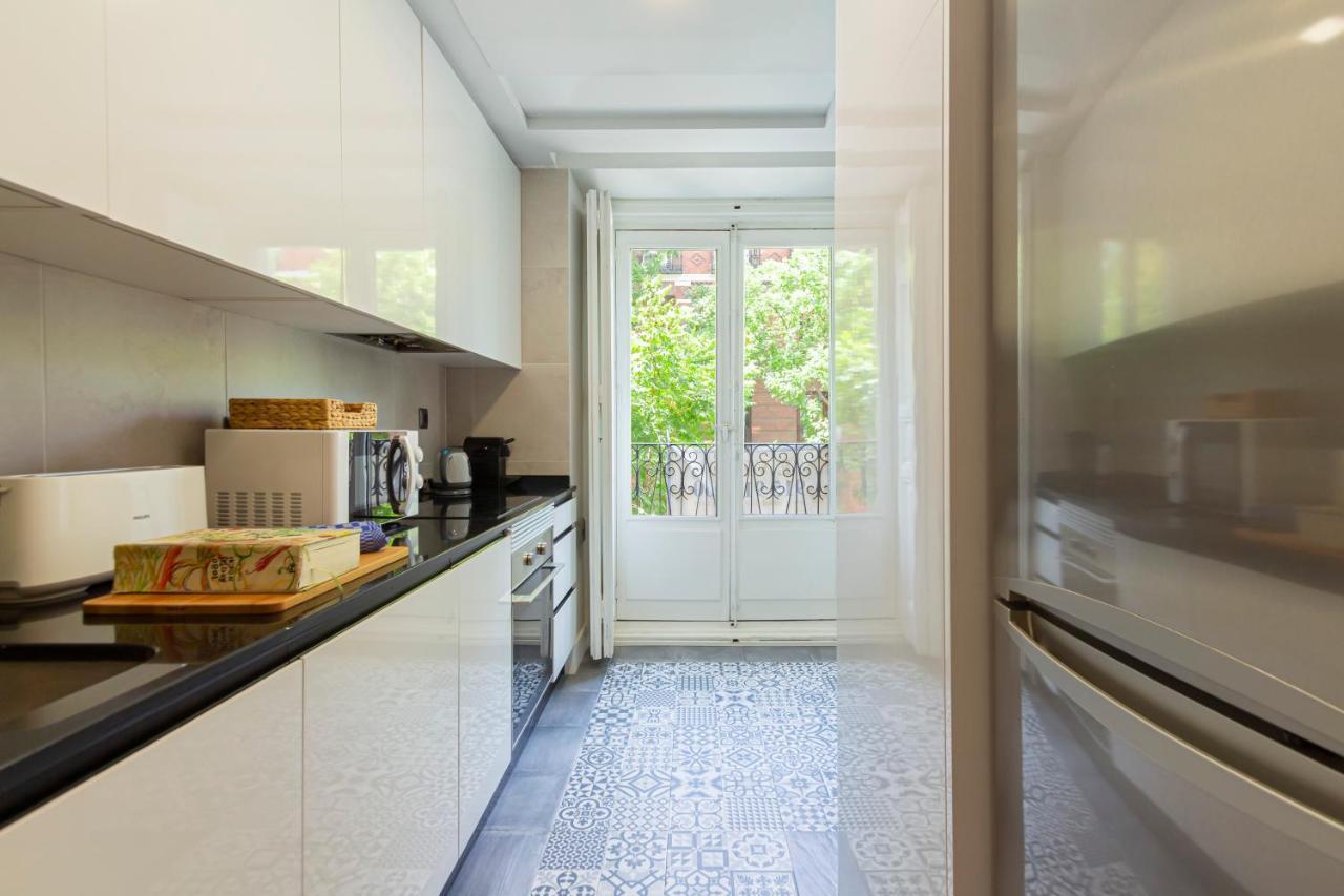 Apa 1256 Lägenhet Madrid Exteriör bild