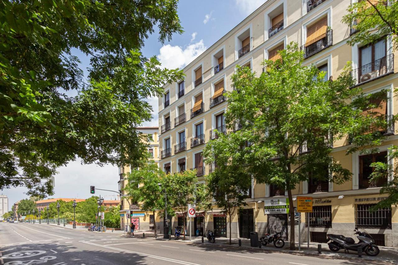 Apa 1256 Lägenhet Madrid Exteriör bild